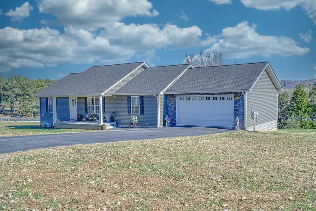 566 Charles Golden Road Sparta TN 38583