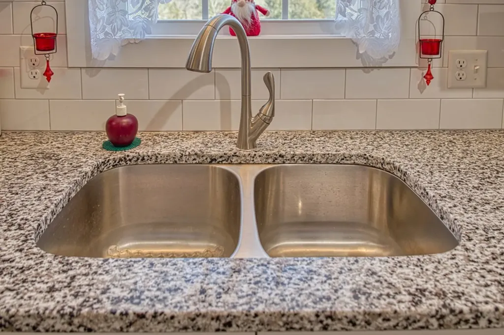 566 Charles Golden Road Sparta TN 38583