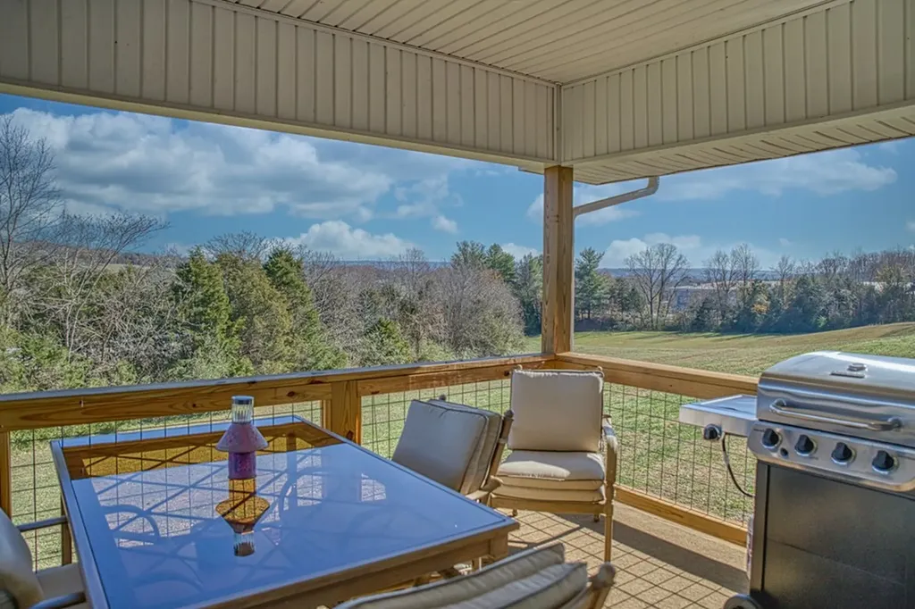 566 Charles Golden Road Sparta TN 38583