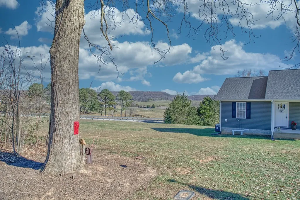 566 Charles Golden Road Sparta TN 38583