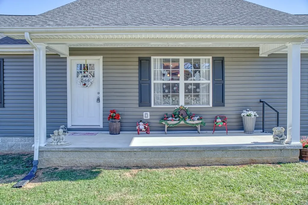 566 Charles Golden Road Sparta TN 38583