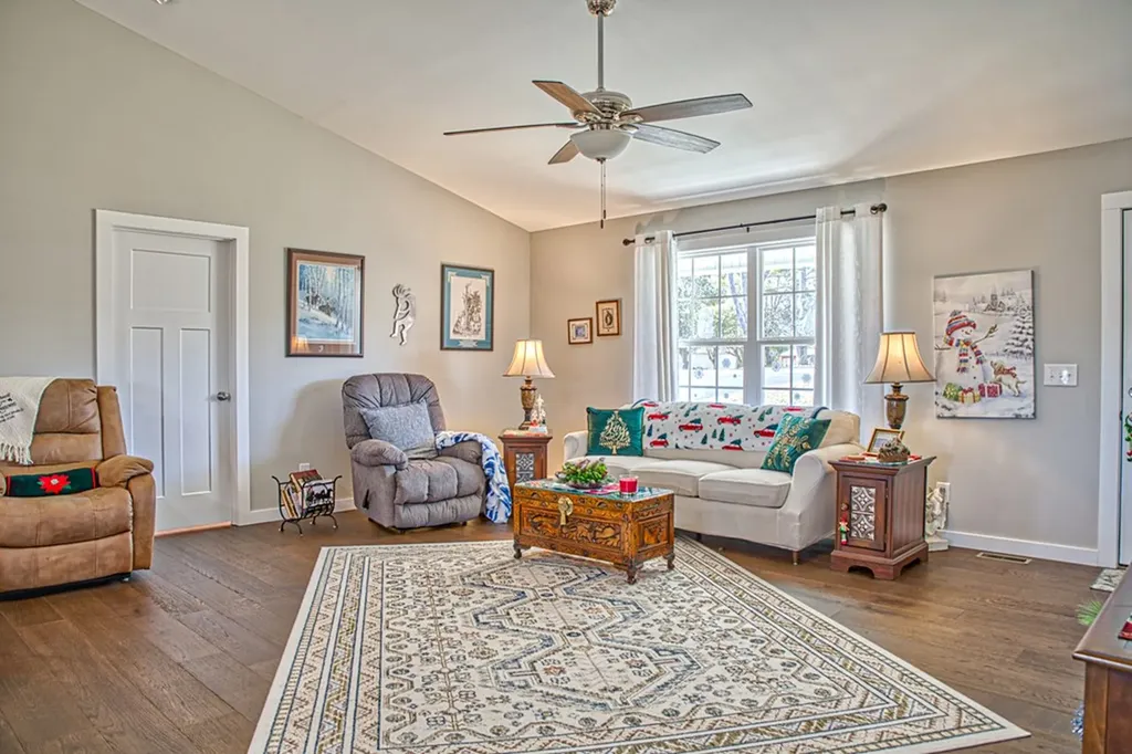 566 Charles Golden Road Sparta TN 38583