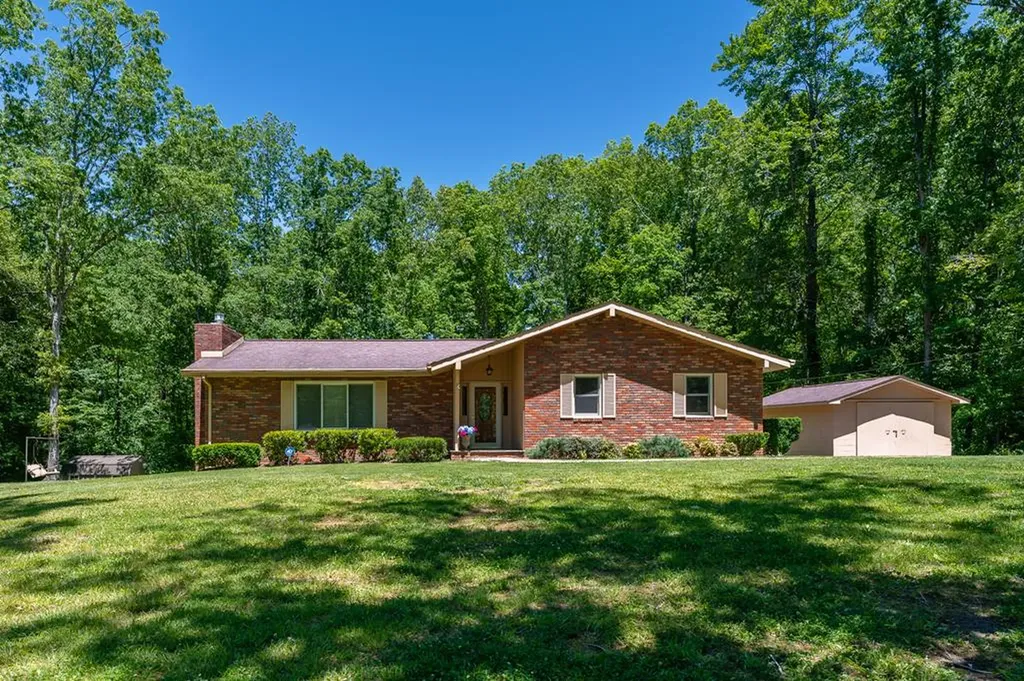 1121 Circle Drive Jamestown TN 38556