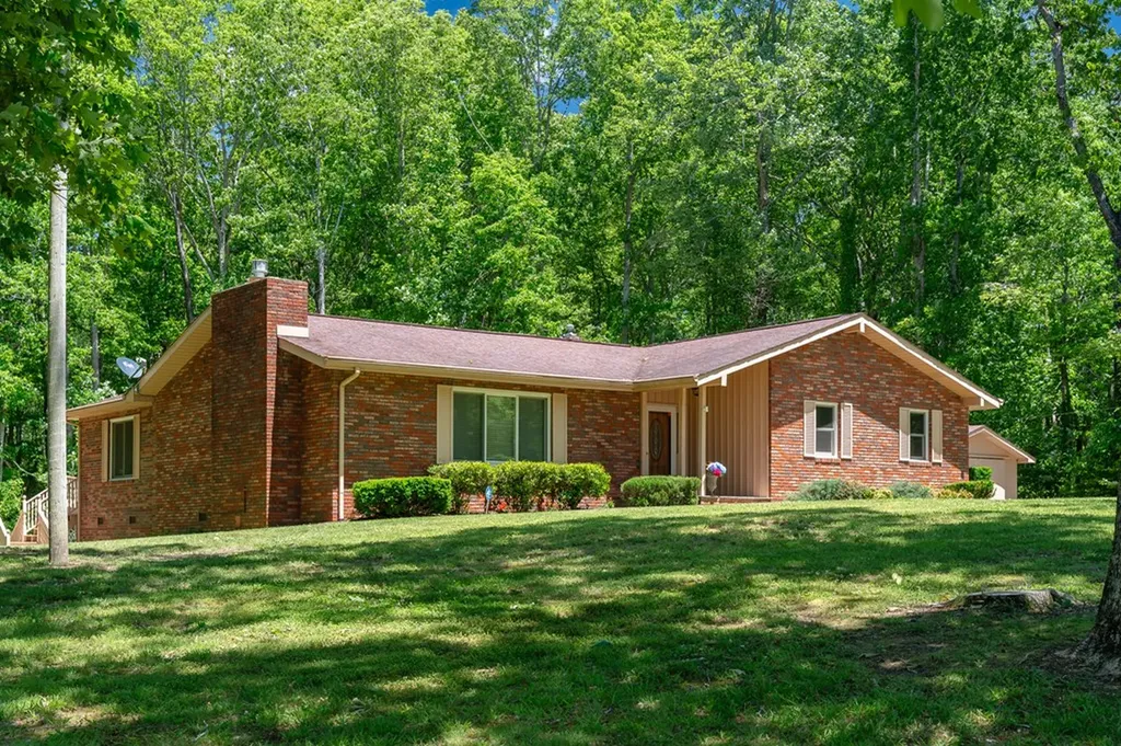 1121 Circle Drive Jamestown TN 38556