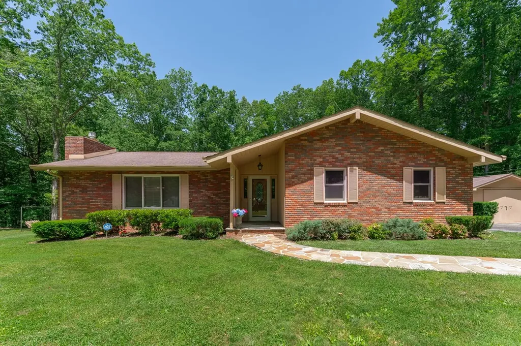 1121 Circle Drive Jamestown TN 38556