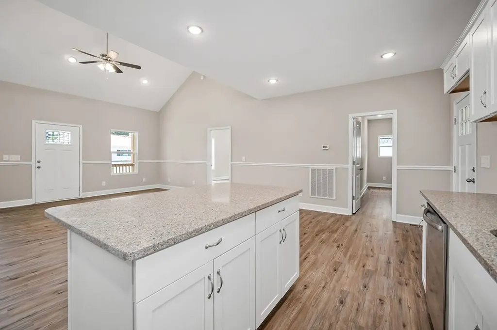 104 E Bryant Street Smithville TN 37166