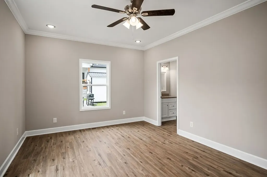 104 E Bryant Street Smithville TN 37166