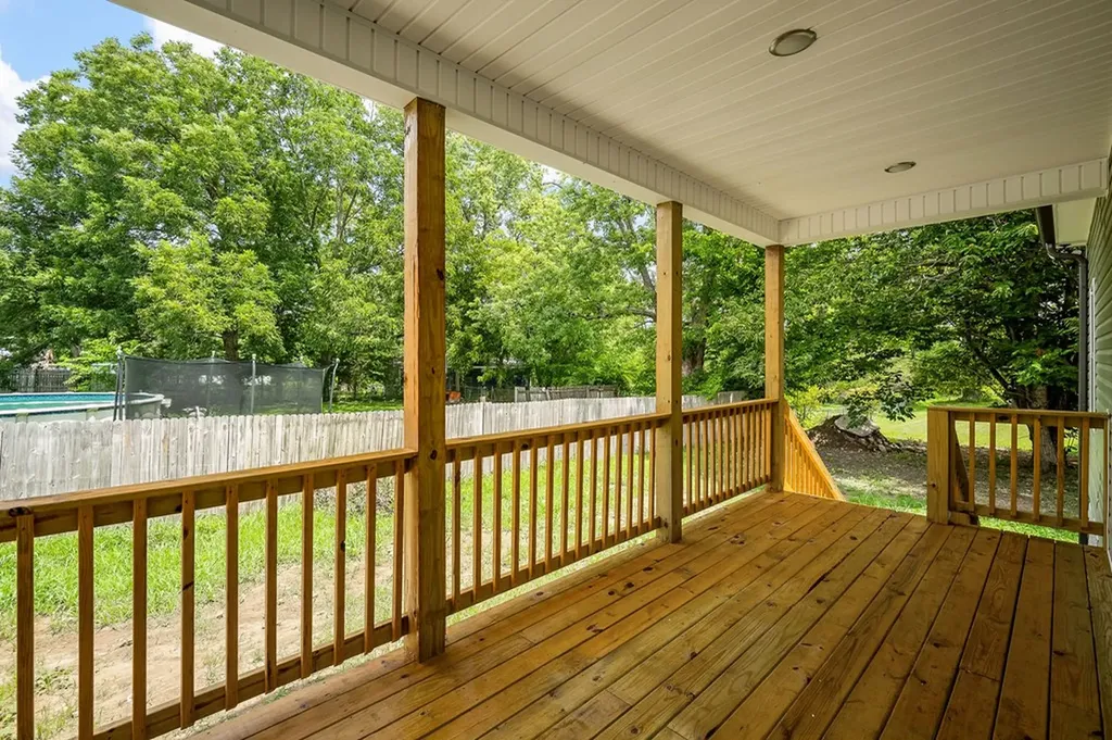 104 E Bryant Street Smithville TN 37166