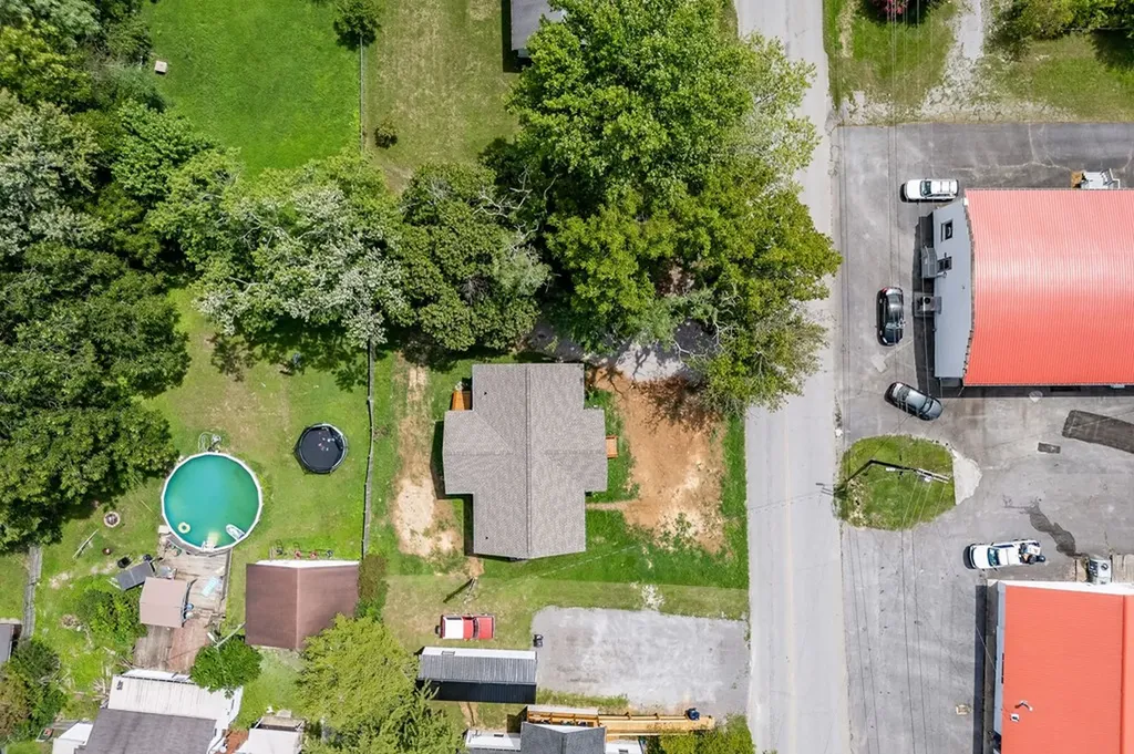 104 E Bryant Street Smithville TN 37166