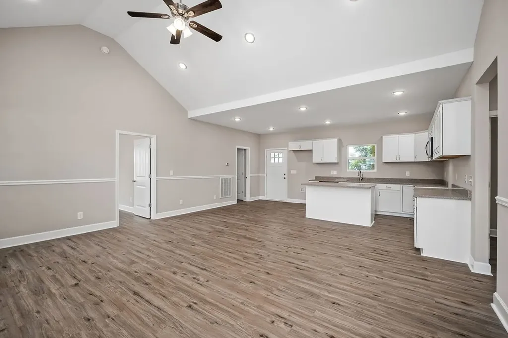 104 E Bryant Street Smithville TN 37166