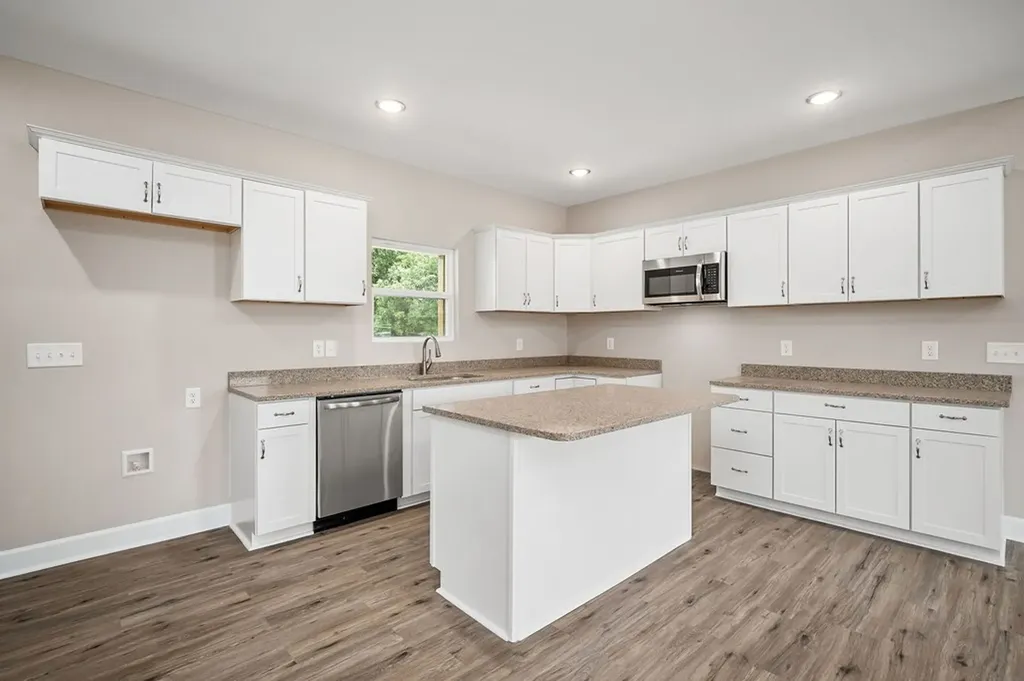 104 E Bryant Street Smithville TN 37166