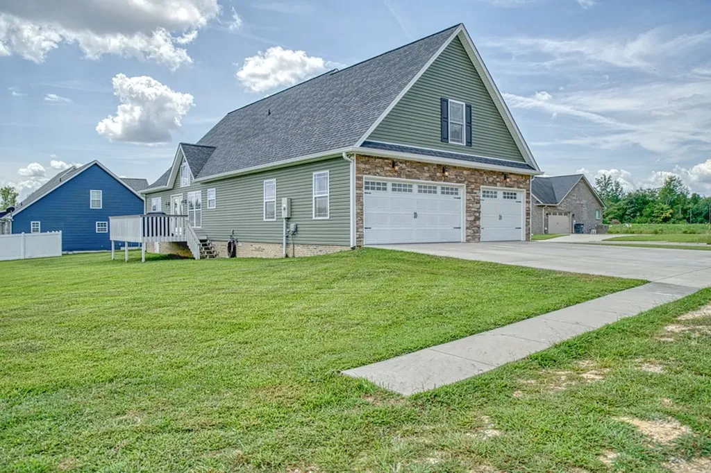 2211 Candyland Drive Cookeville TN 38506
