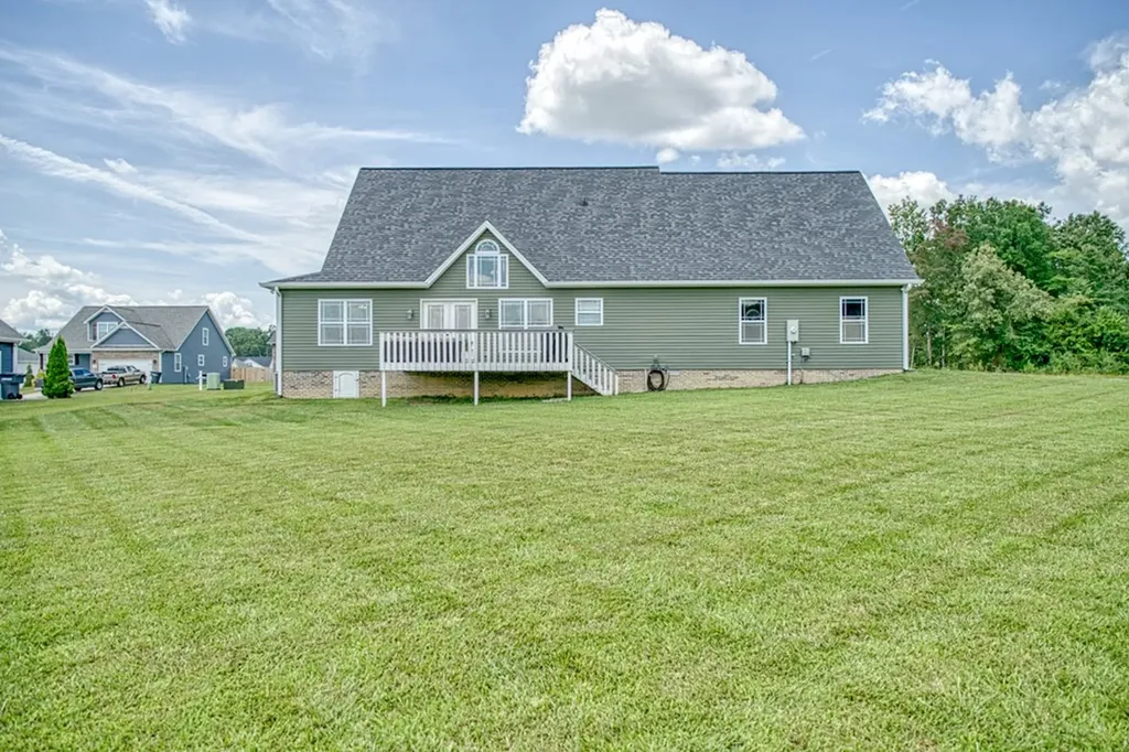 2211 Candyland Drive Cookeville TN 38506