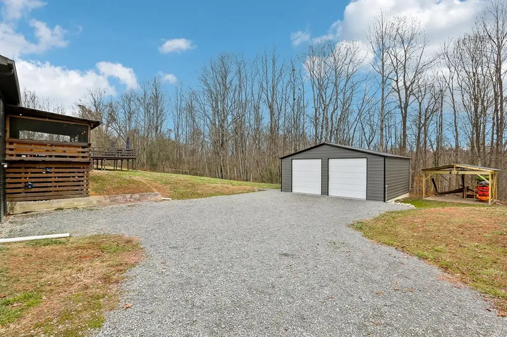 1776 Poss Road Smithville TN 37166