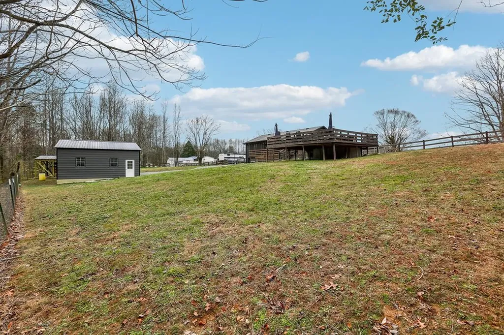 1776 Poss Road Smithville TN 37166