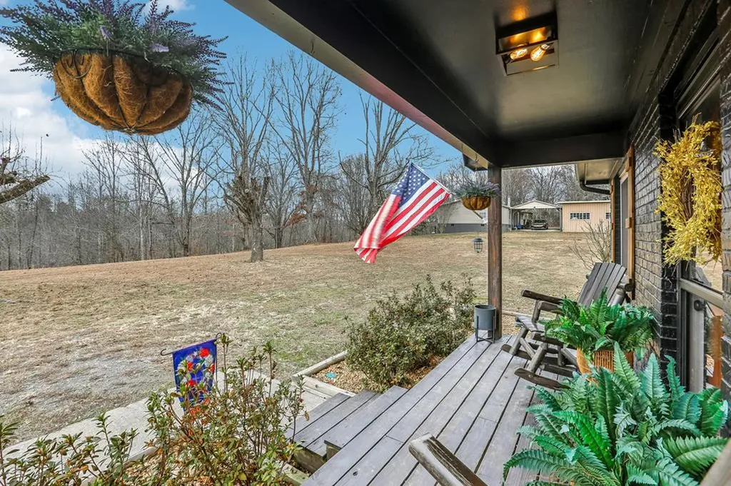 1776 Poss Road Smithville TN 37166