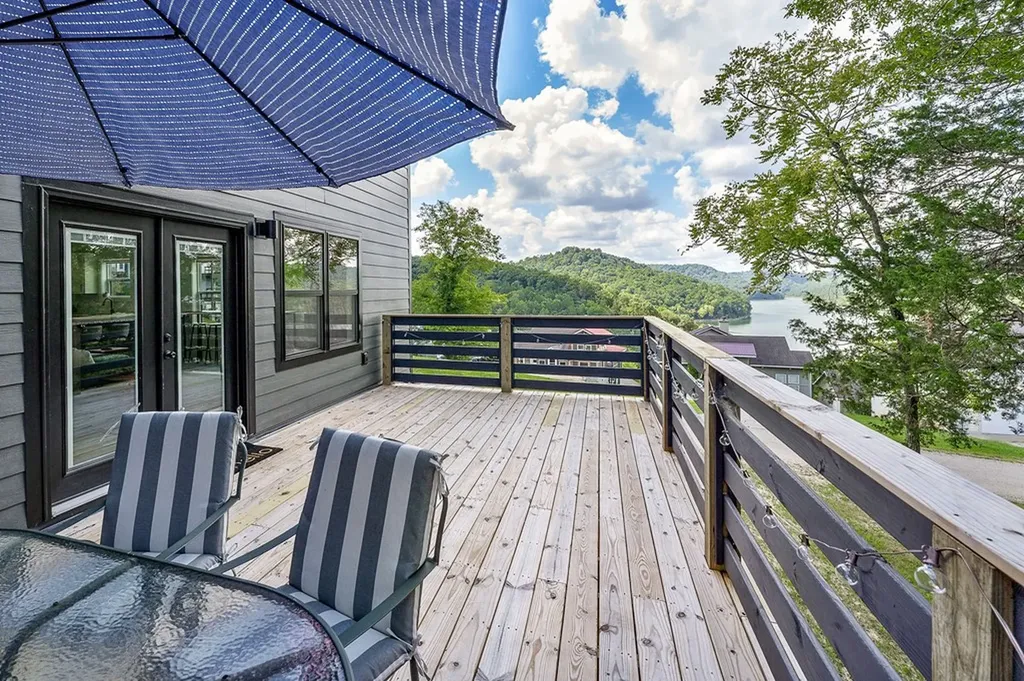 306 Hope Cove Smithville TN 37166