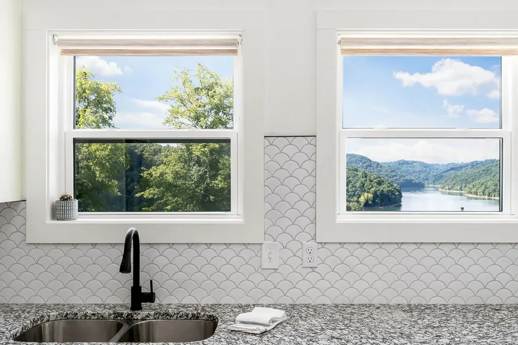 306 Hope Cove Smithville TN 37166