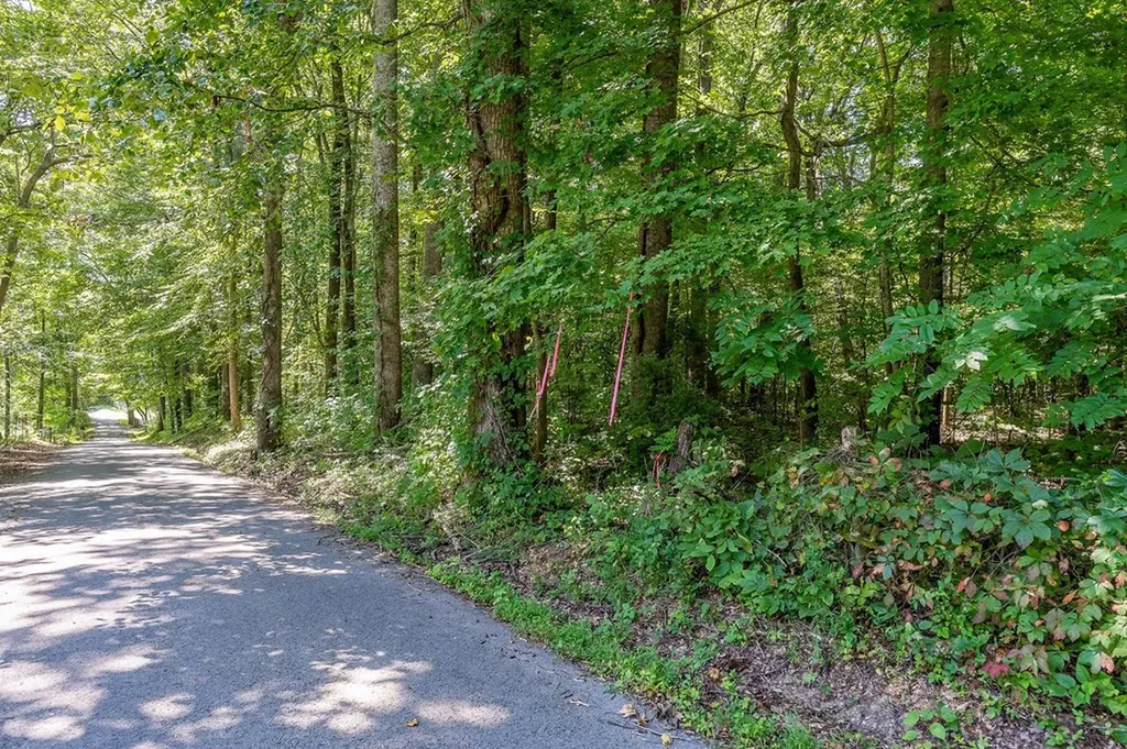 9.22ac Cherry Creek/ Isaac Huddleston Cookeville TN 38506