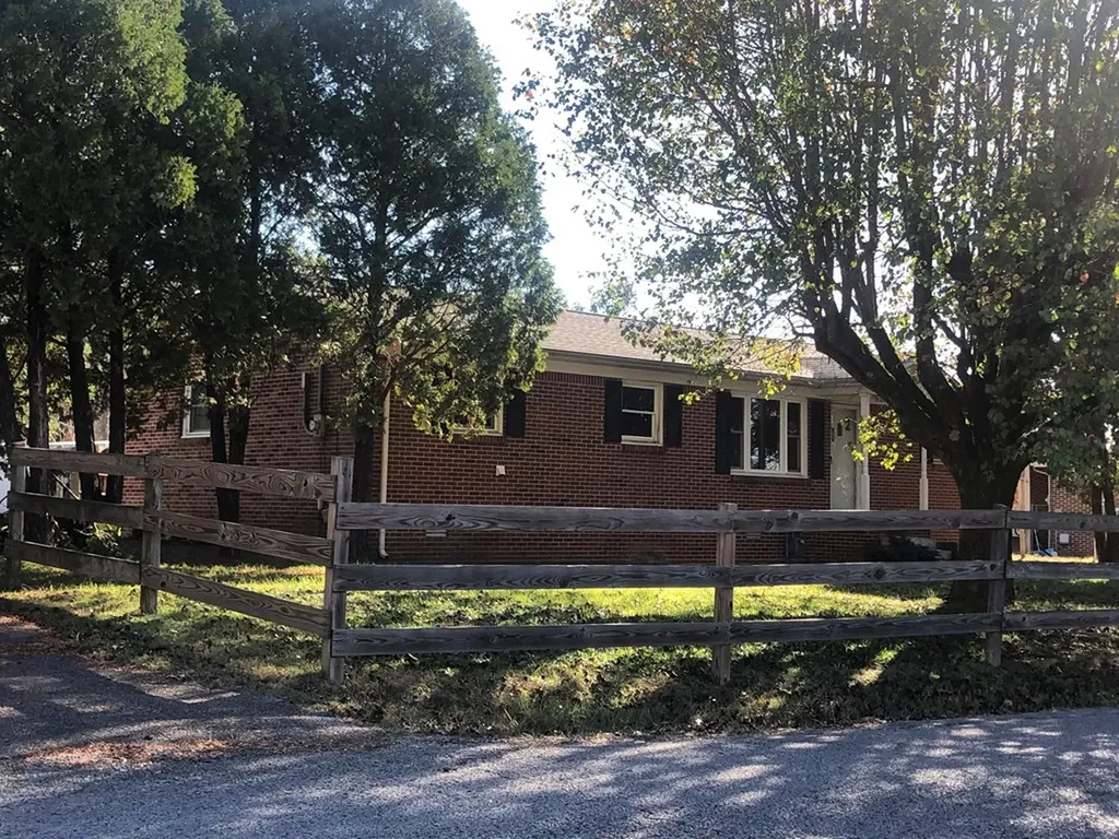 359 Adcock Cemetery Road Smithville TN 37166