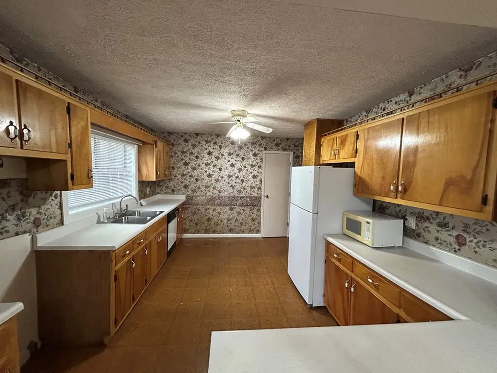 219 N Crabtree Street Jamestown TN 38556