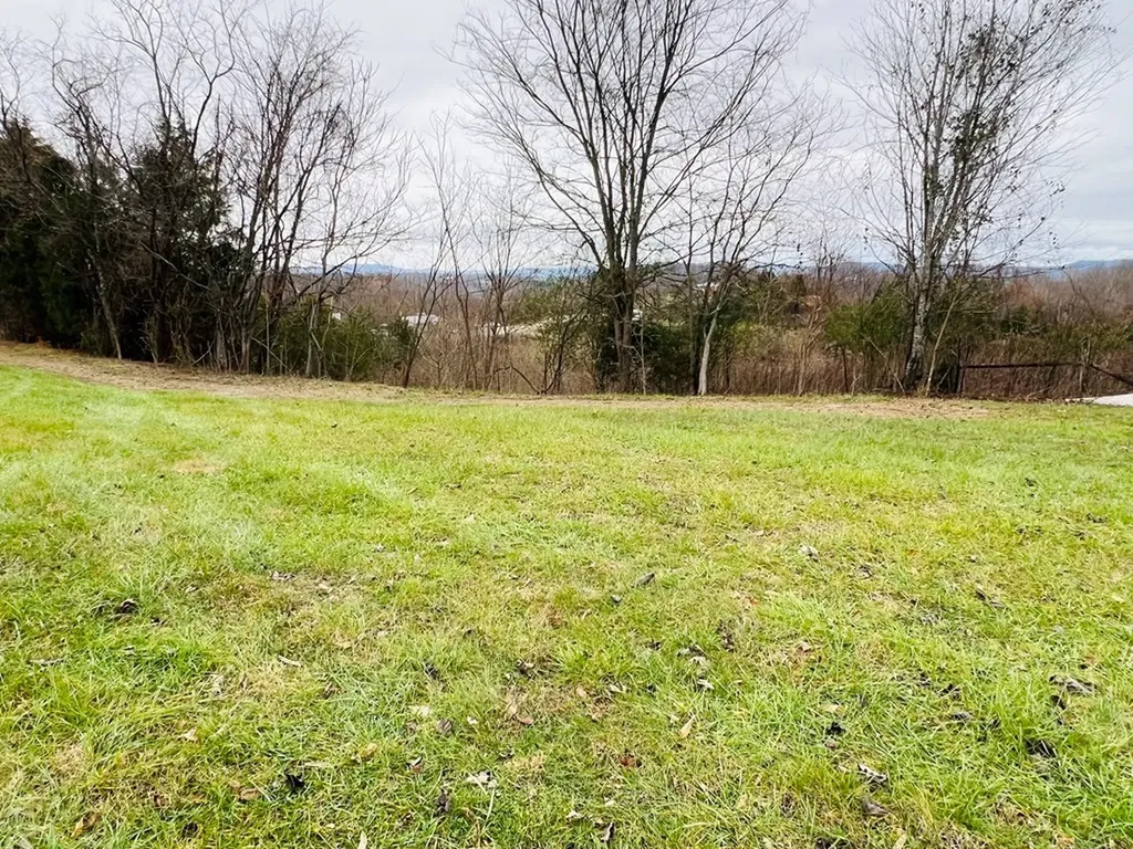 1008 Old Static Road Byrdstown TN 38549