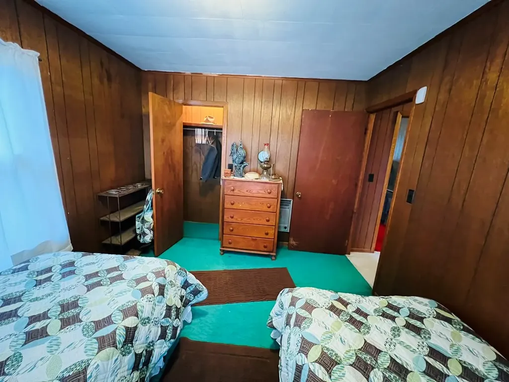 1008 Old Static Road Byrdstown TN 38549