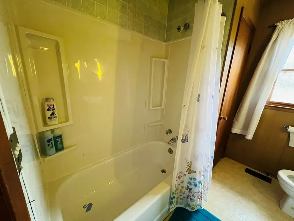 1008 Old Static Road Byrdstown TN 38549