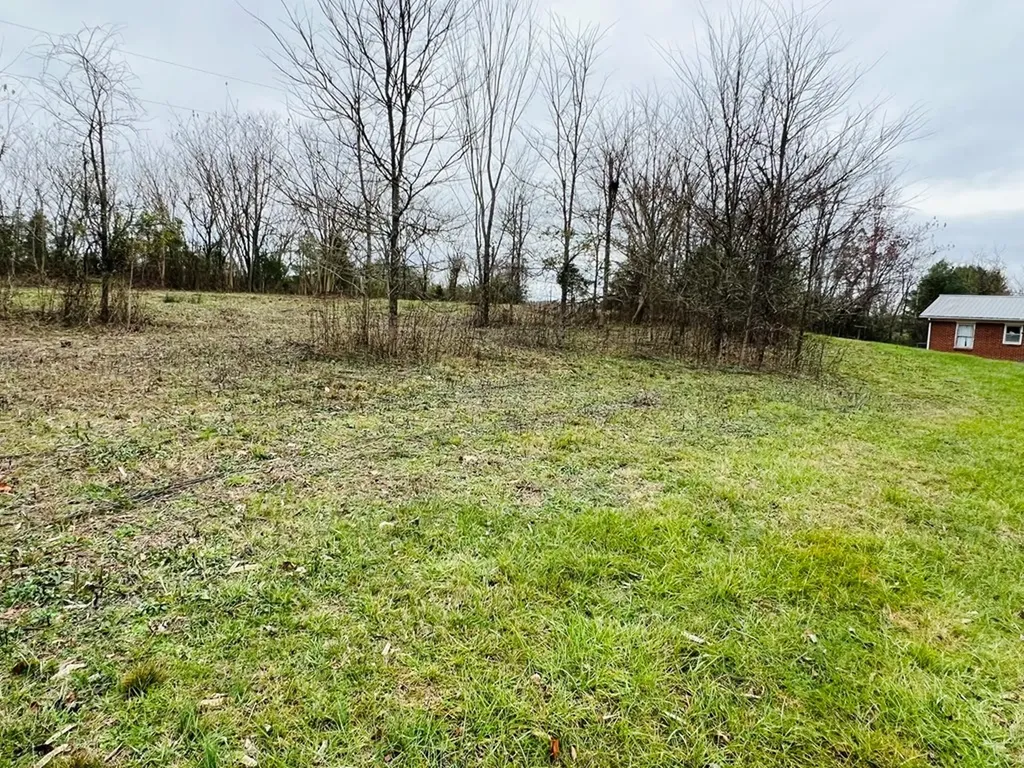 1008 Old Static Road Byrdstown TN 38549