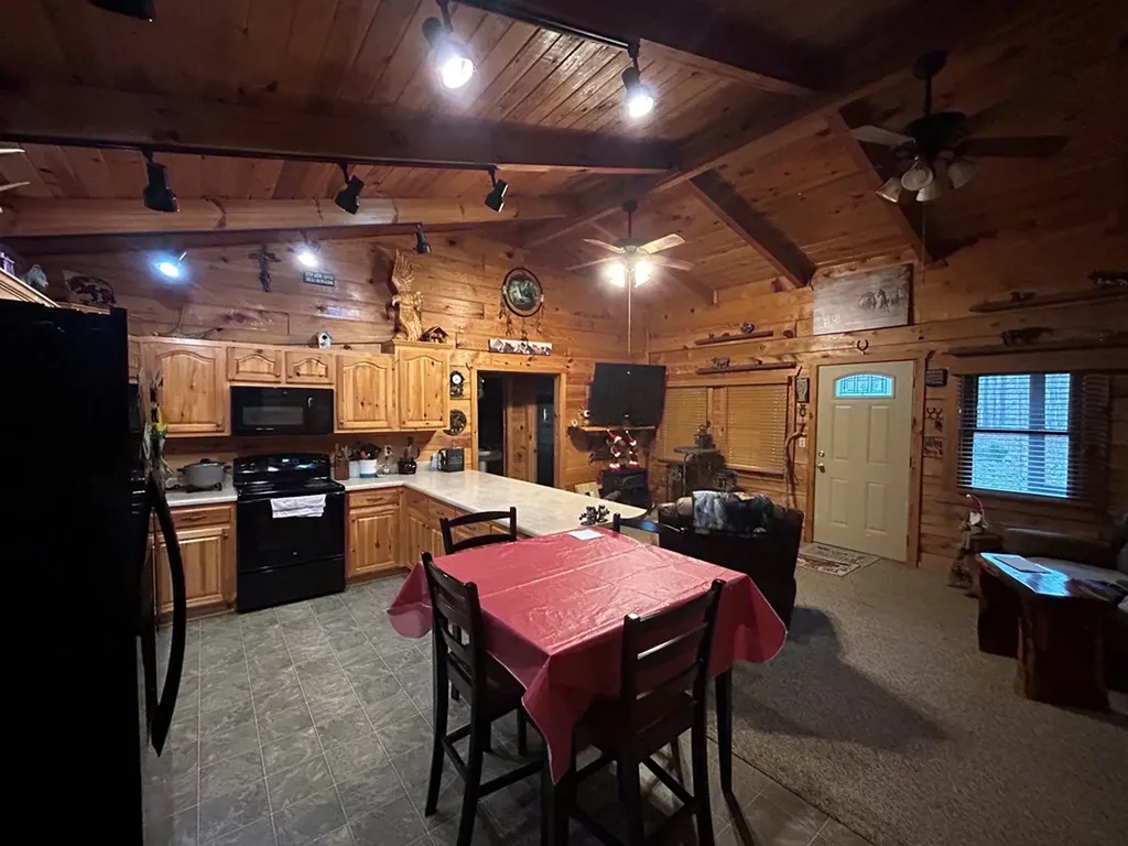 1559 Hollis Poore Road Jamestown TN 38556