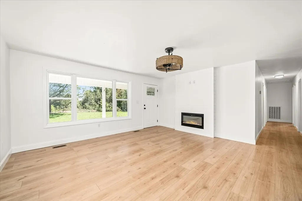 2615 Pen Hook Road Monterey TN 38570