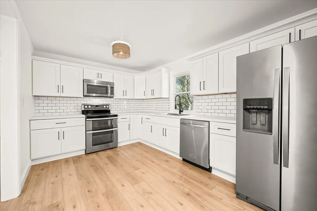 2615 Pen Hook Road Monterey TN 38570