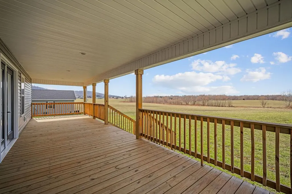 596 Black Oak Road Sparta TN 38583