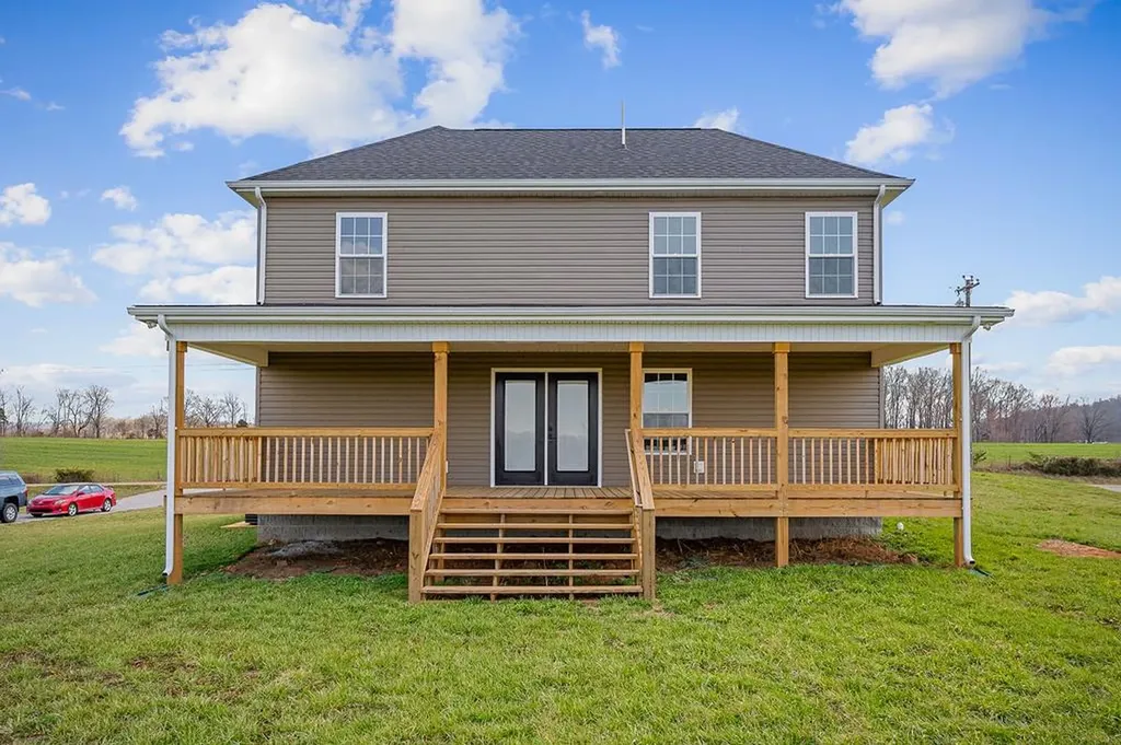 596 Black Oak Road Sparta TN 38583