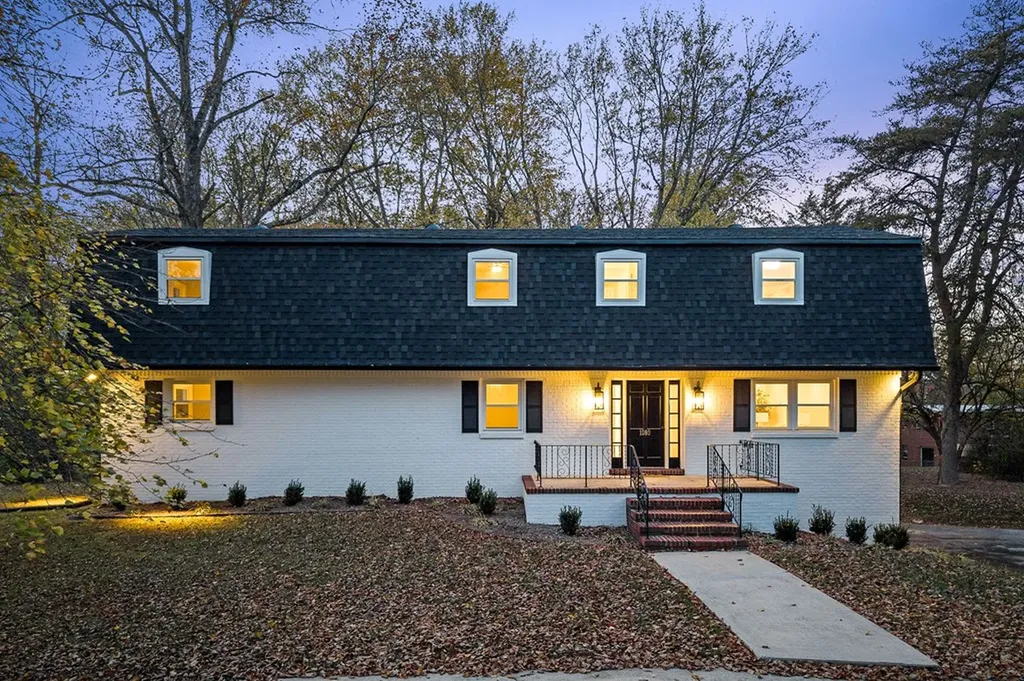 1080 Carol Lane Cookeville TN 38501