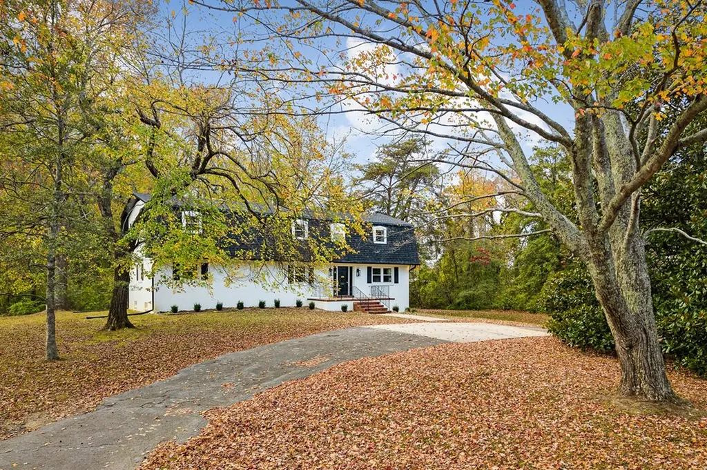 1080 Carol Lane Cookeville TN 38501