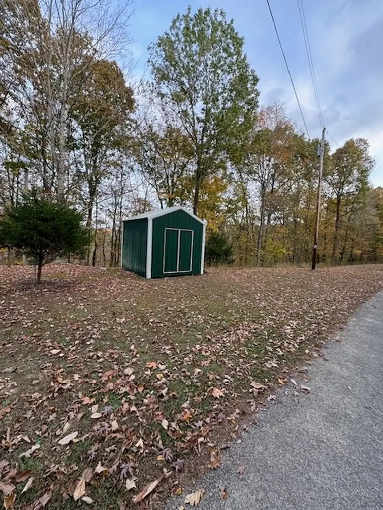 329 Ryan Road Celina TN 38551