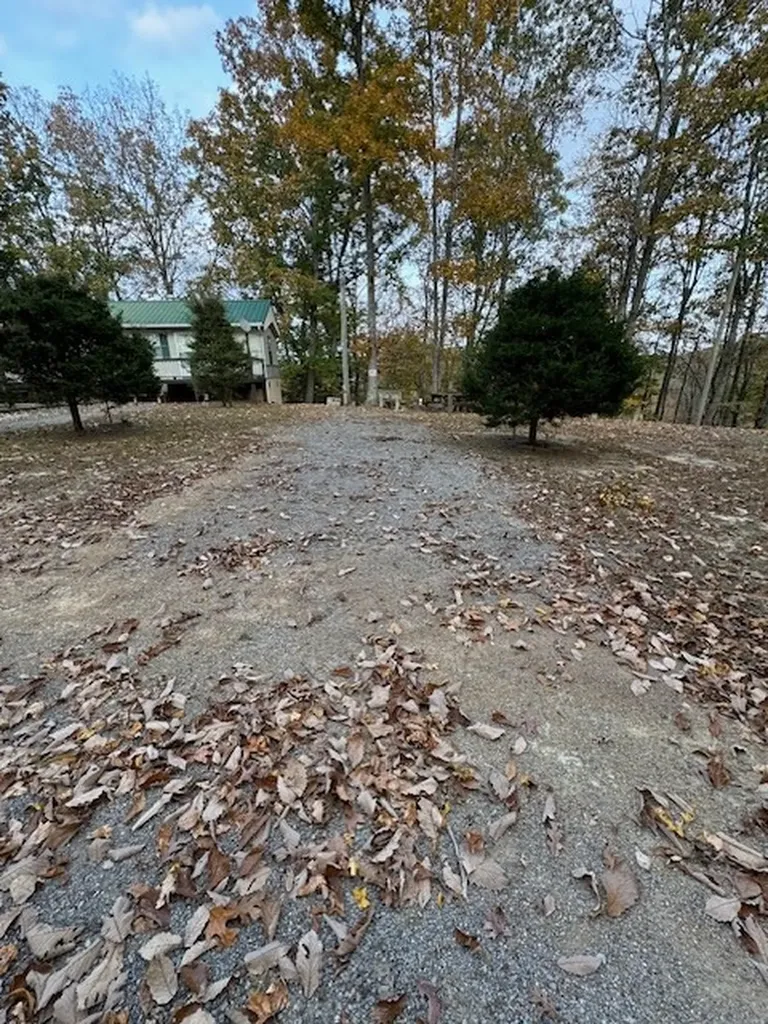 329 Ryan Road Celina TN 38551