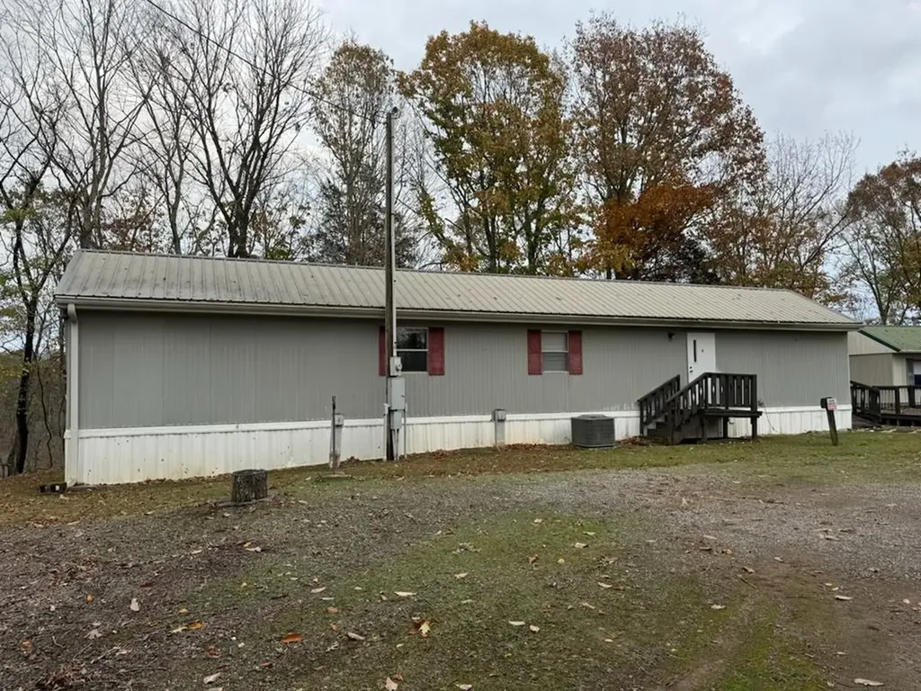 329 Ryan Road Celina TN 38551