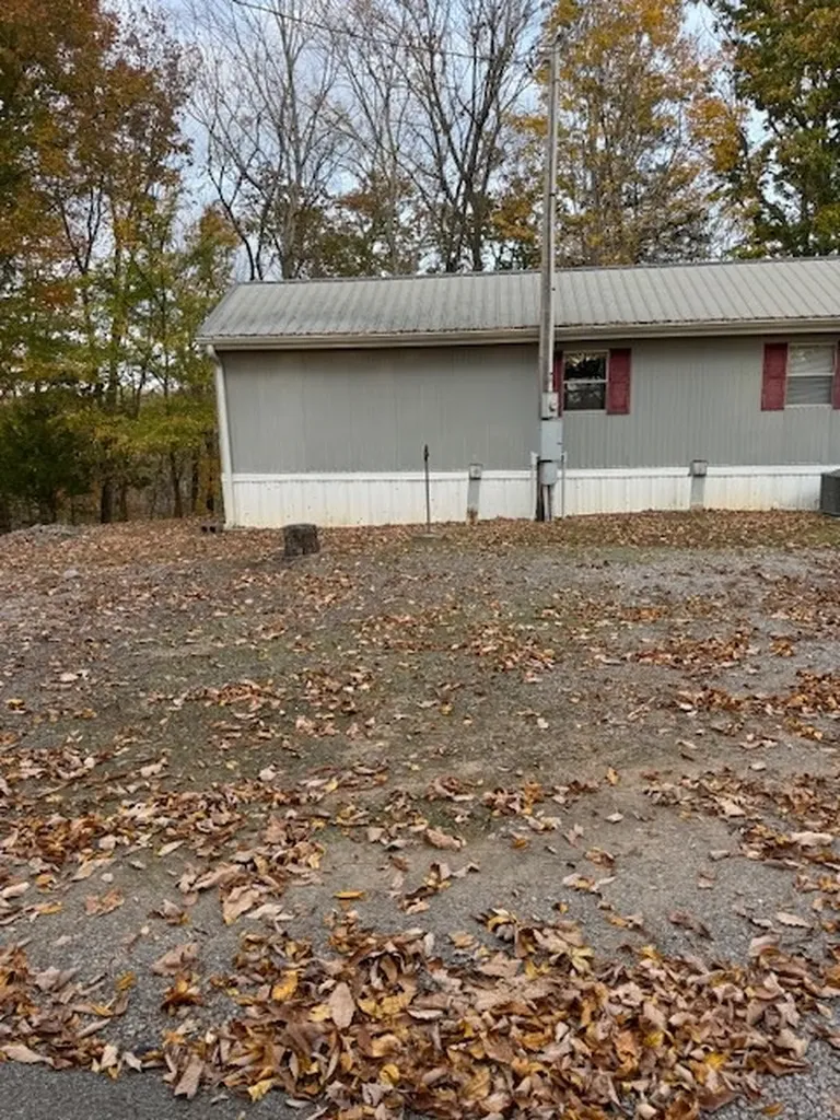 329 Ryan Road Celina TN 38551