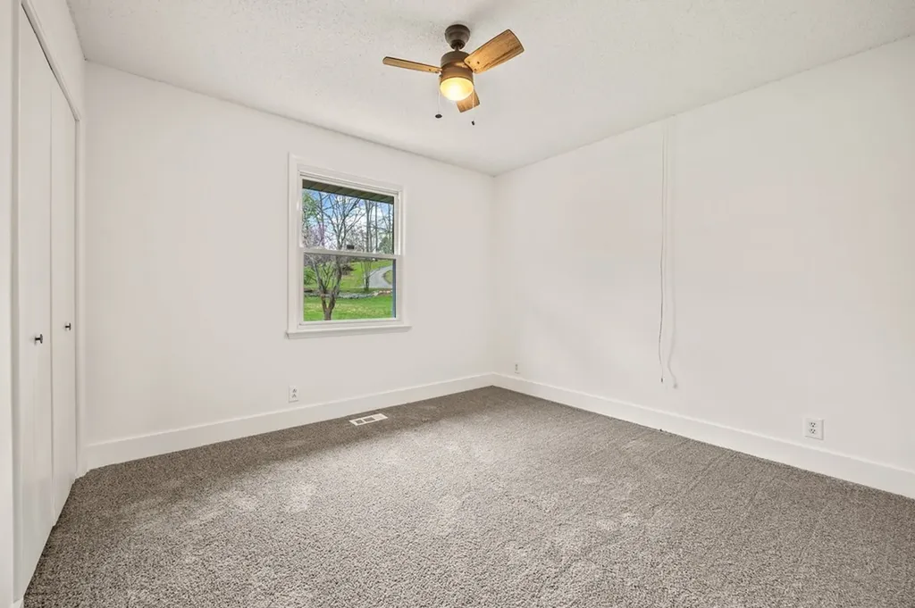 2801 Lakeland Drive Cookeville TN 38506