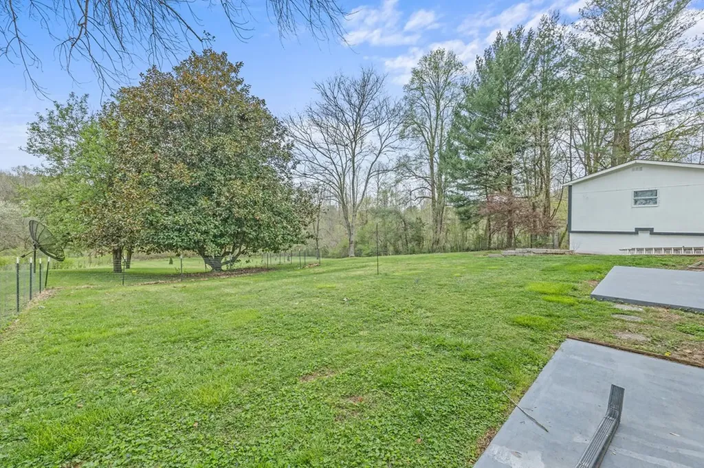 2801 Lakeland Drive Cookeville TN 38506