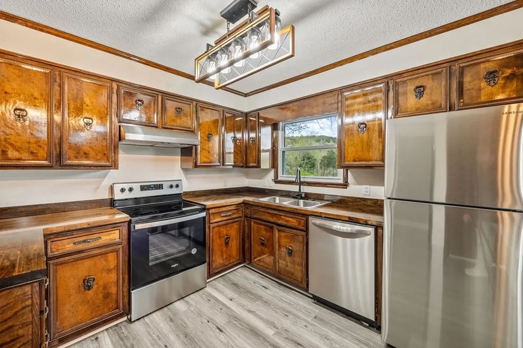 2801 Lakeland Drive Cookeville TN 38506