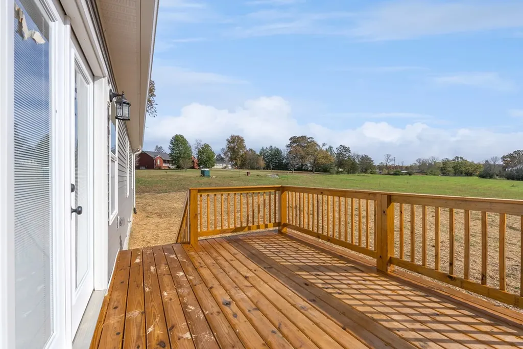 4300 John Gentry Road Baxter TN 38544