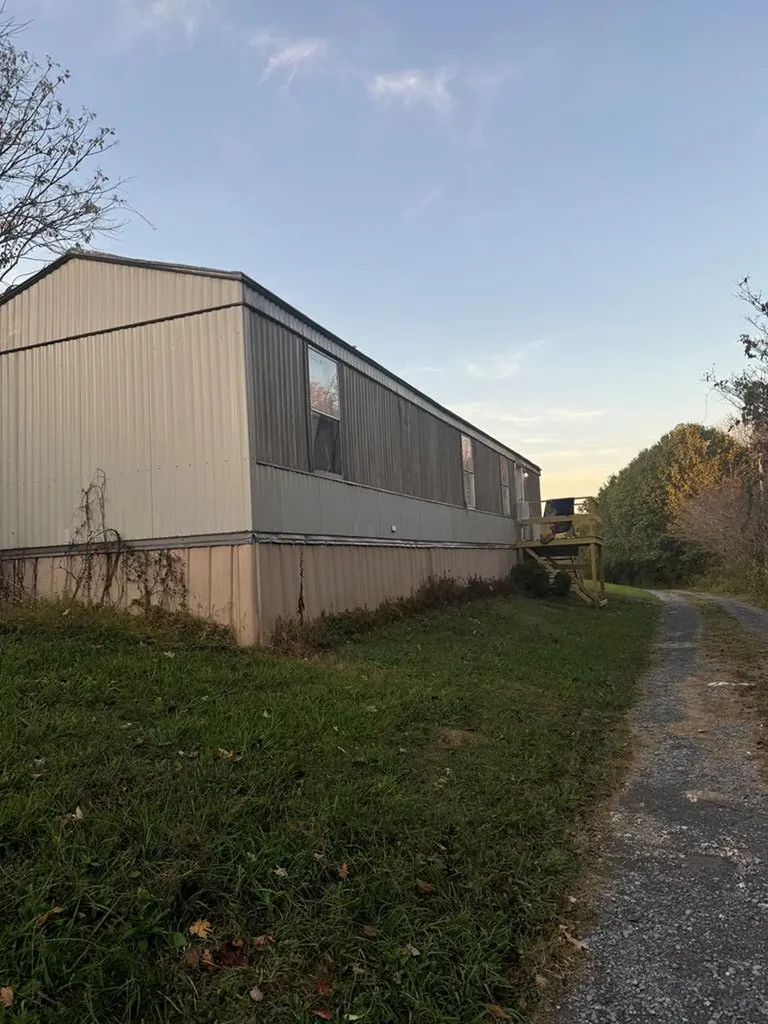 134 Mockingbird Lane Gainesboro TN 38562