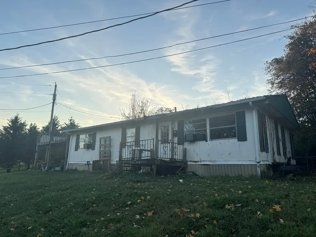 134 Mockingbird Lane Gainesboro TN 38562
