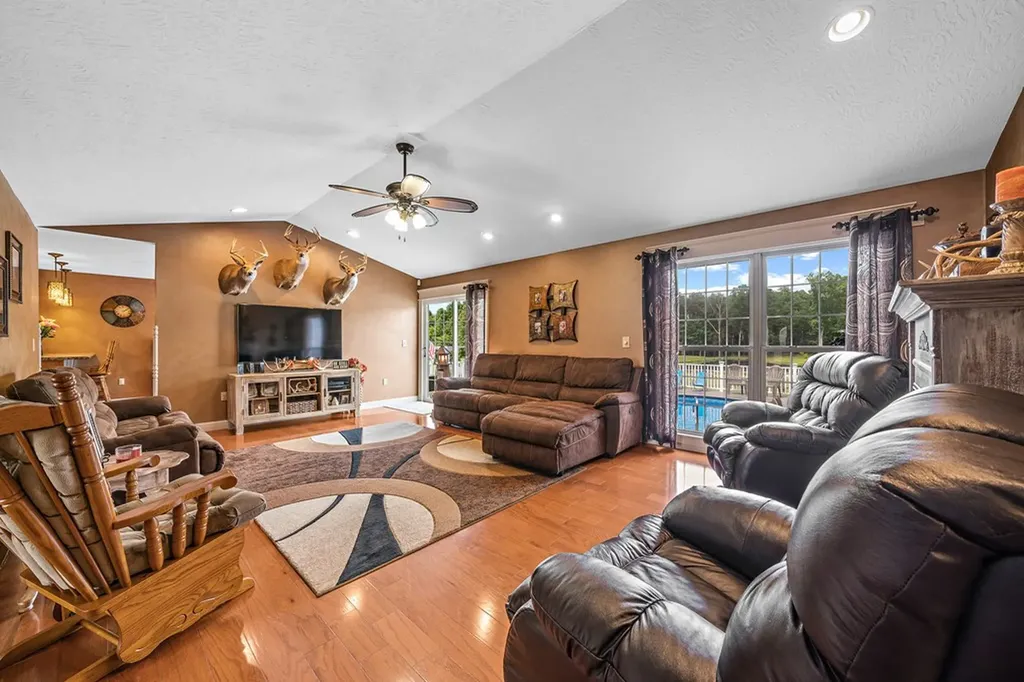 1130 Old Martha Washington Road Clarkrange TN 38553