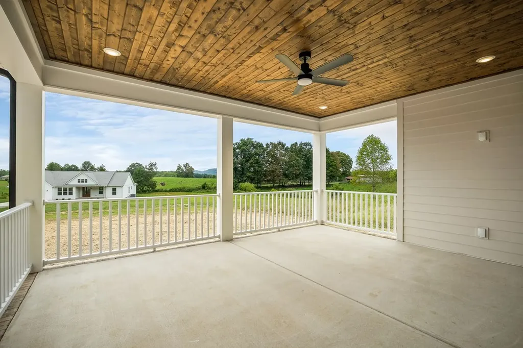 138 Bilbrey Road Livingston TN 38570