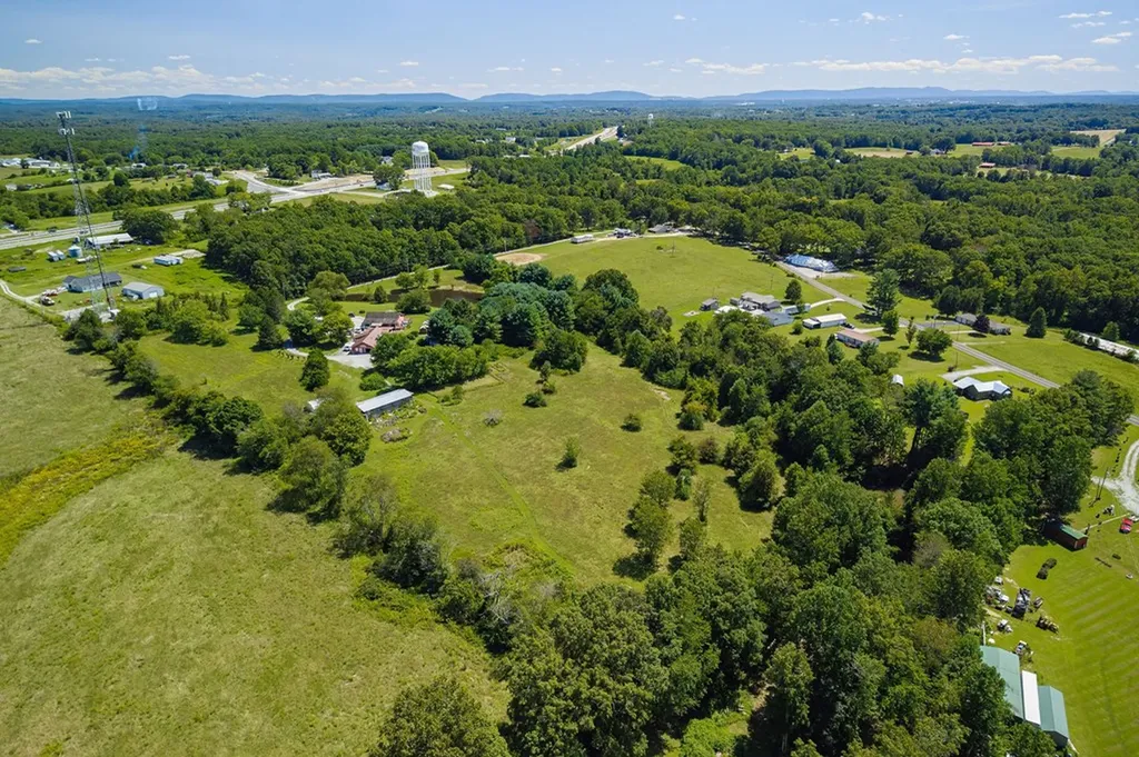 268 Plateau Road Crossville TN 38571