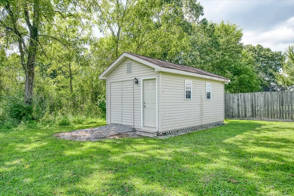 104 Lakyn Drive Crossville TN 38571